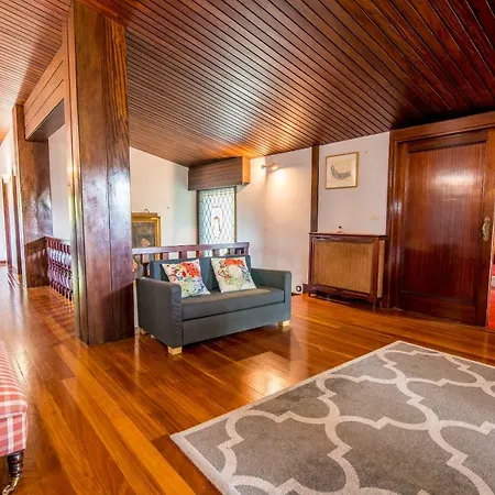 Azkorri House Holiday home *
